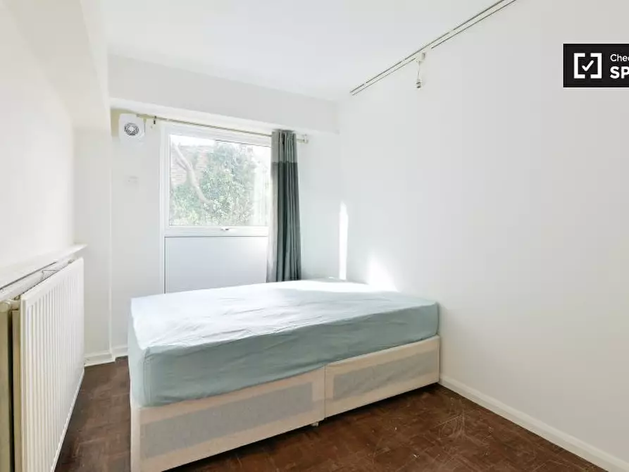 Immagine 2 di Camera condivisa in affitto  in Coligny Court,  Camberwell, London a Camberwell