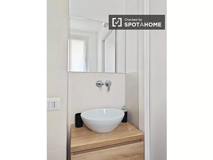 Immagine 15 di Appartamento in affitto  in Via Negroli a Milano