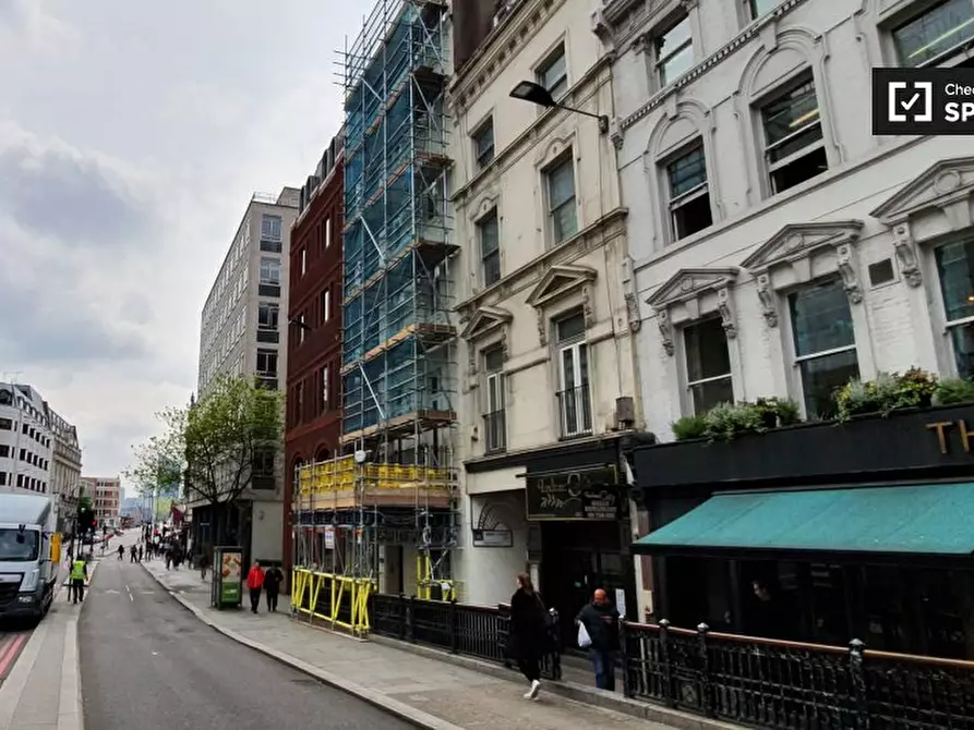 Immagine 10 di Ufficio in affitto  in Flat 4A, 5 New Bridge St, London EC4V 6AB, UK a 