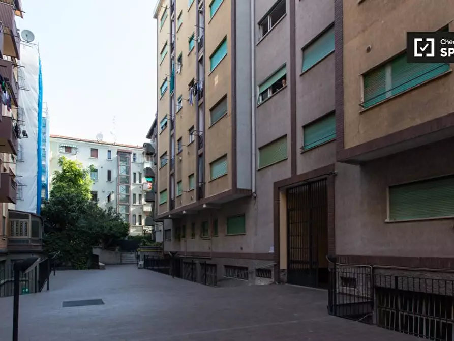 Immagine 14 di Camera condivisa in affitto  in Via Privata Ebro a Milano