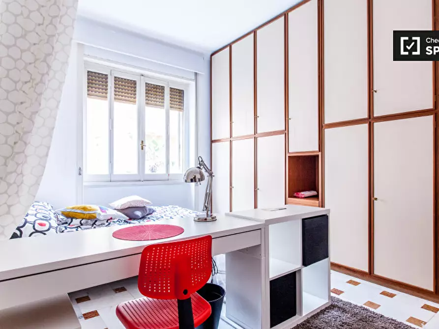 Immagine 6 di Camera condivisa in affitto  in Via Salaria a Roma