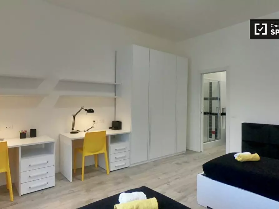 Immagine 2 di Camera condivisa in affitto  in Via Luigi Pasteur, 20127 Milano MI, Italy a Milano