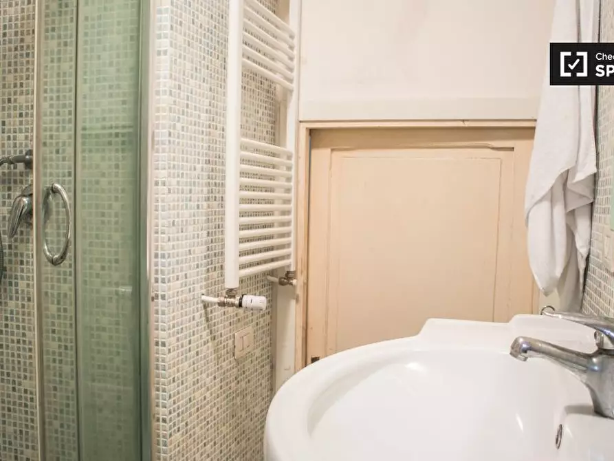 Immagine 8 di Camera condivisa in affitto  in Vicolo del Vicario, 00165 Roma RM, Italy a Roma