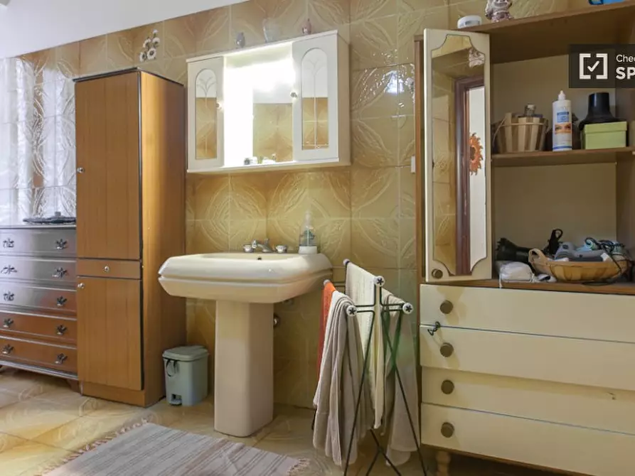 Immagine 15 di Camera condivisa in affitto  in Via Mecenate a Roma