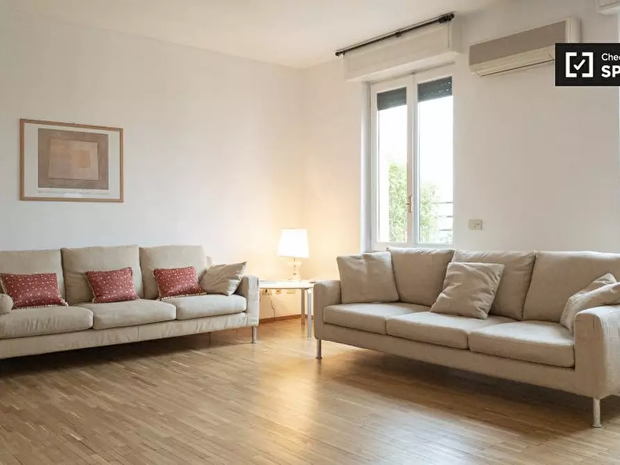 Immagine 3 di Appartamento in affitto  in Via Gabrio Serbelloni, 20122 Milano MI, Italy a Milano