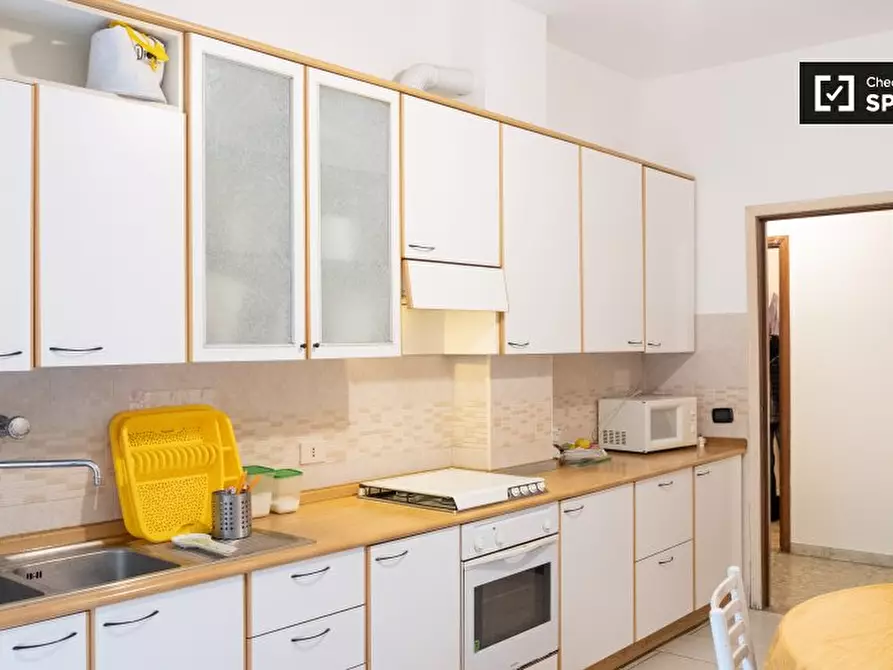 Immagine 9 di Camera condivisa in affitto  in Via Pietro Blaserna a Roma