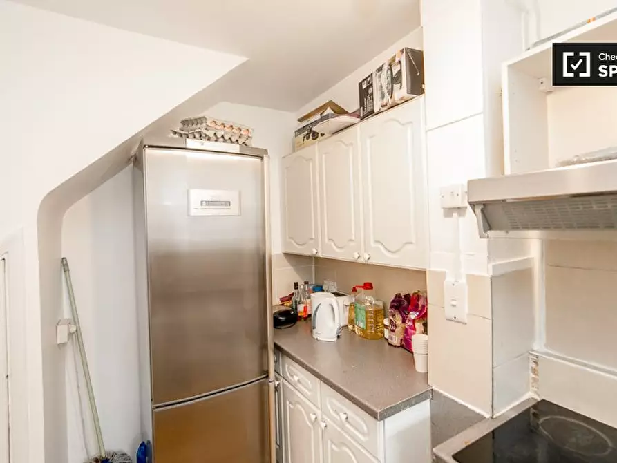 Immagine 5 di Camera condivisa in affitto  in Tildesley Road a Wandsworth