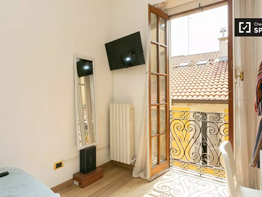 Immagine 2 di Camera condivisa in affitto  in Via Santa Maria Podone a Milano