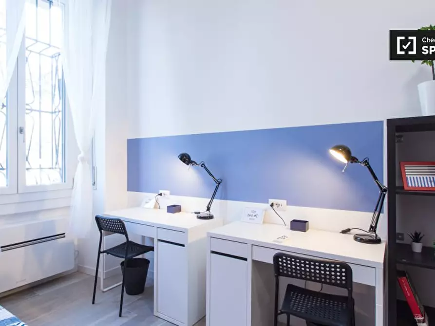 Immagine 3 di Camera condivisa in affitto  in Viale Stelvio a Milano