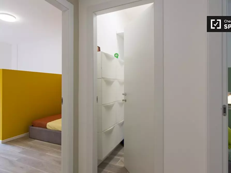 Immagine 19 di Camera condivisa in affitto  in Piazzale Siena a Milano