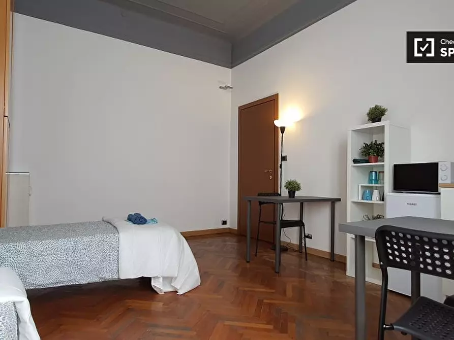 Immagine 15 di Camera condivisa in affitto  in Via Sebastiano del Piombo a Milano