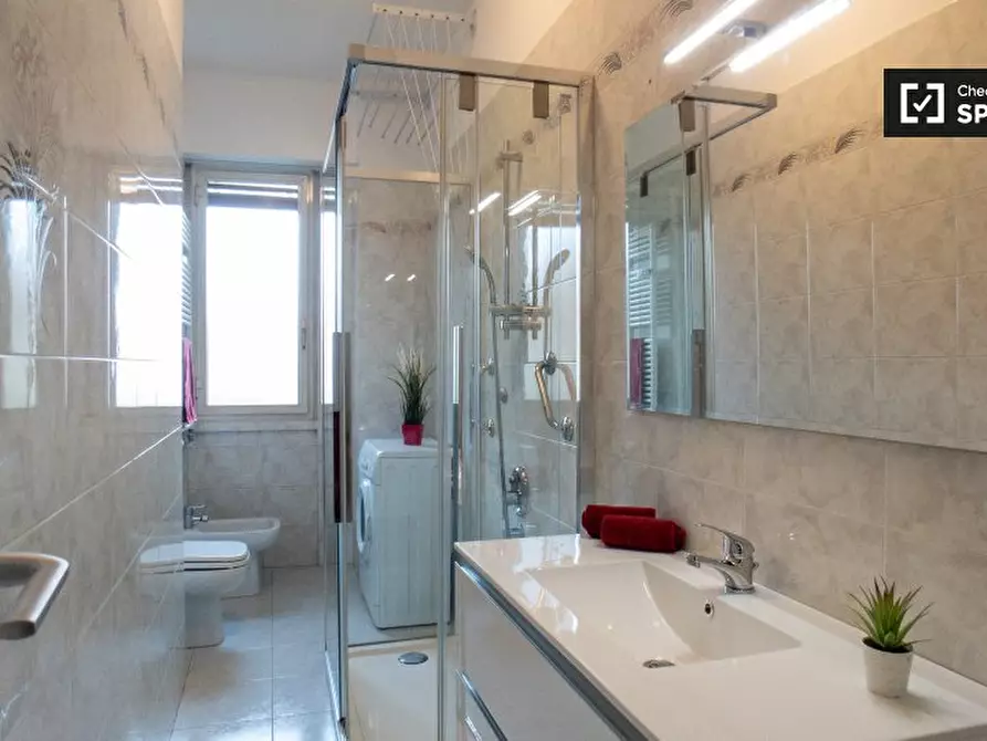 Immagine 19 di Camera condivisa in affitto  in Viale Monza a Milano