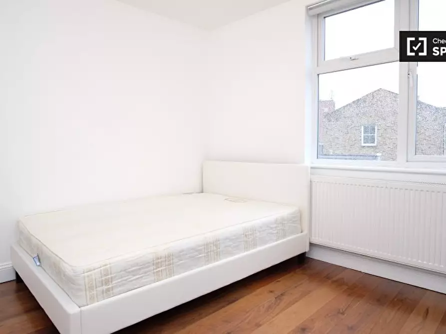 Immagine 9 di Appartamento in affitto  in A Alvington Cres a Hackney