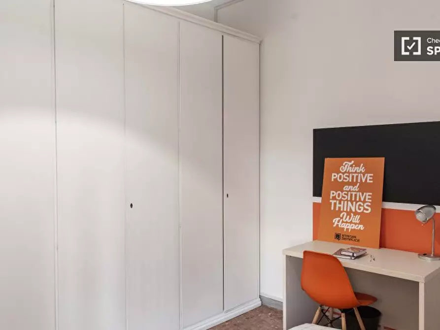 Immagine 7 di Camera condivisa in affitto  in Via Attilio Ambrosini a Roma