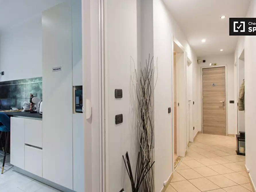 Immagine 7 di Camera condivisa in affitto  in Via Salemi a Milano