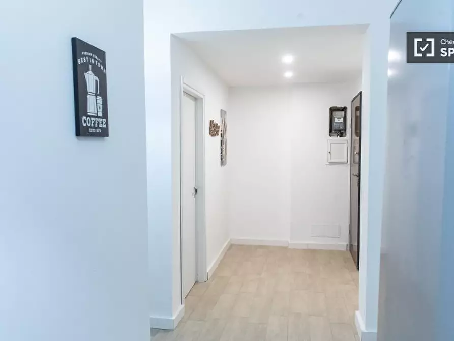 Immagine 14 di Camera condivisa in affitto  in Via Angelo Fava a Roma