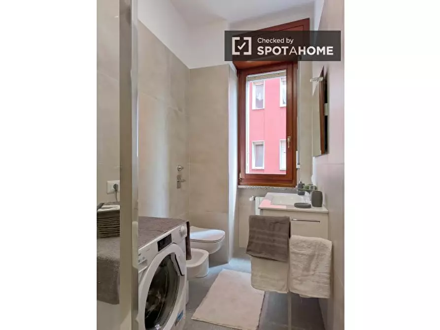 Immagine 11 di Appartamento in affitto  in Via Tavazzano a Milano