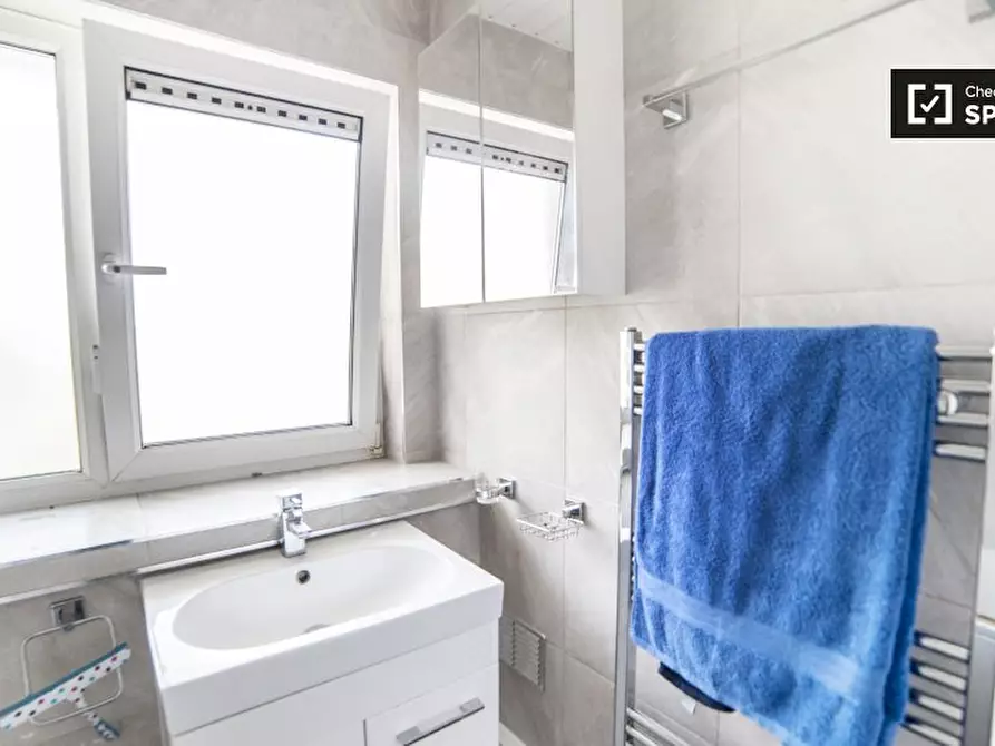 Immagine 14 di Camera condivisa in affitto  in Poplar a Poplar