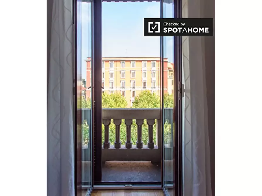 Immagine 14 di Appartamento in affitto  in Viale Abruzzi a Milano