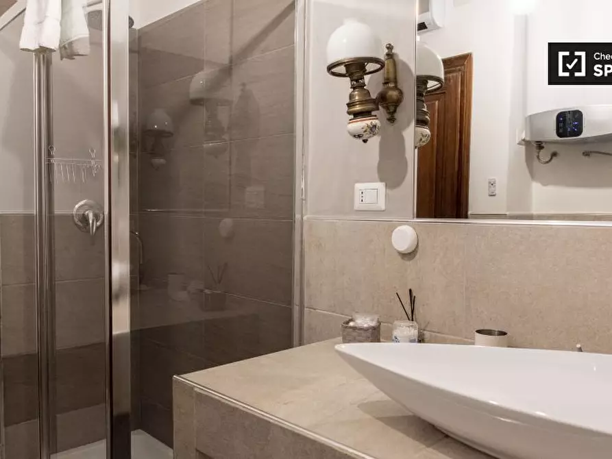 Immagine 17 di Appartamento in affitto  in Via di Monte Giordano a Roma