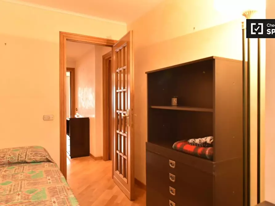 Immagine 3 di Camera condivisa in affitto  in Via Pio Foà, 100, 00152 Roma RM, Italy a Roma