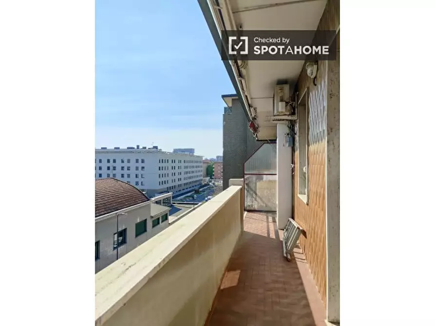 Immagine 5 di Camera condivisa in affitto  in Via Bolama a Milano