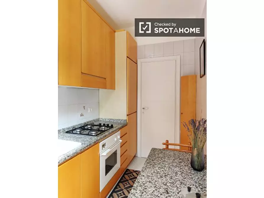 Immagine 9 di Appartamento in affitto  in Via Tavazzano a Milano