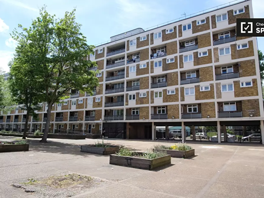 Immagine 11 di Camera condivisa in affitto  in Cambridge Heath Road a Poplar