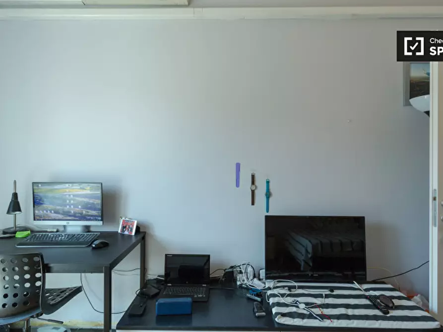 Immagine 6 di Camera condivisa in affitto  in Viale Sarca, 187, 20126 Milano MI, Italy a Milano