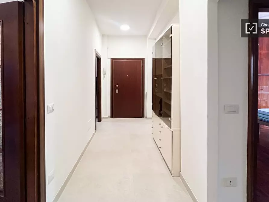 Immagine 18 di Camera condivisa in affitto  in Via Orbetello a Milano