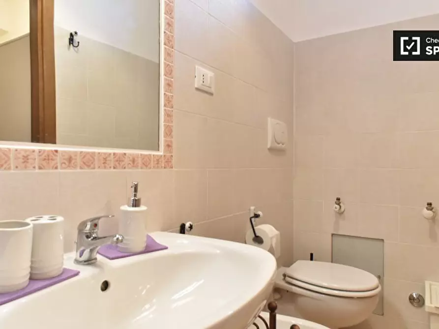 Immagine 10 di Ufficio in affitto  in Via Grammichele a Roma