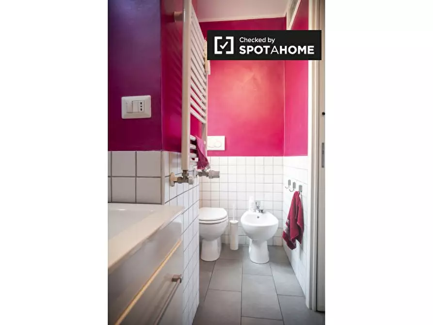 Immagine 17 di Camera condivisa in affitto  in Via Fabio Numerio a Roma