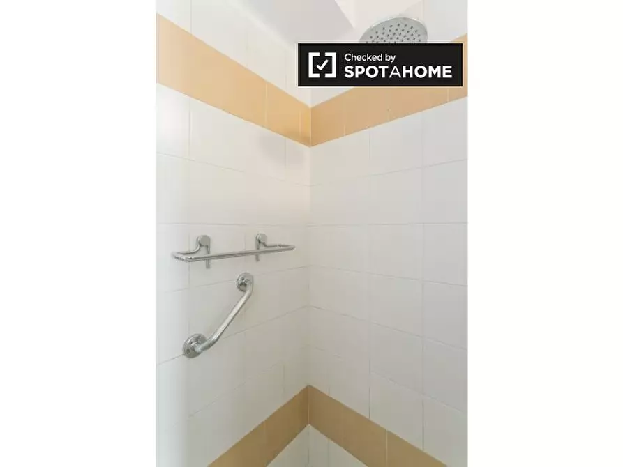 Immagine 7 di Camera condivisa in affitto  in Via Torquato Tasso a Sesto San Giovanni