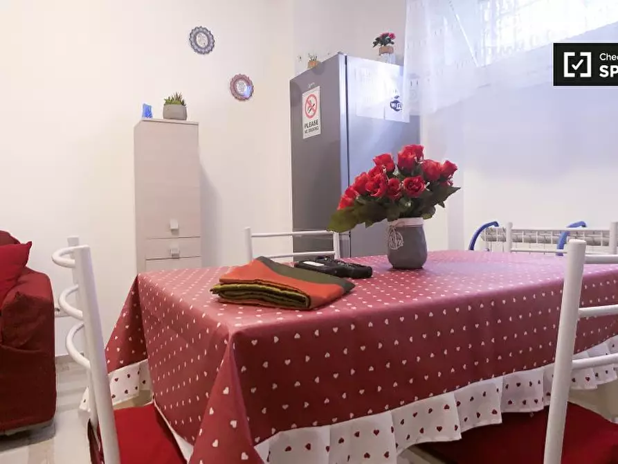 Immagine 5 di Appartamento in affitto  in Viale dei Romagnoli a Roma