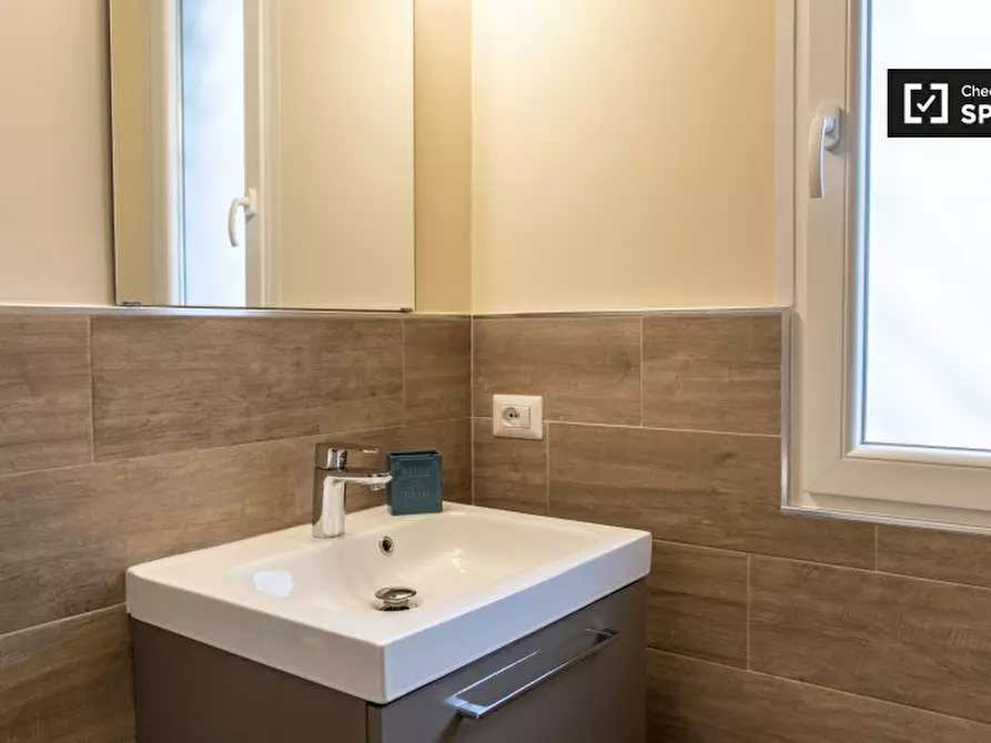 Immagine 19 di Appartamento in affitto  in Via Gerolamo Tiraboschi a Roma