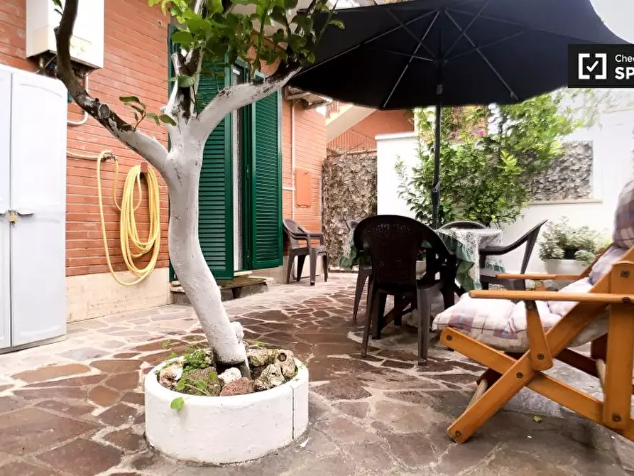 Immagine 7 di Appartamento in affitto  in Via Stefano de Stefani a Roma