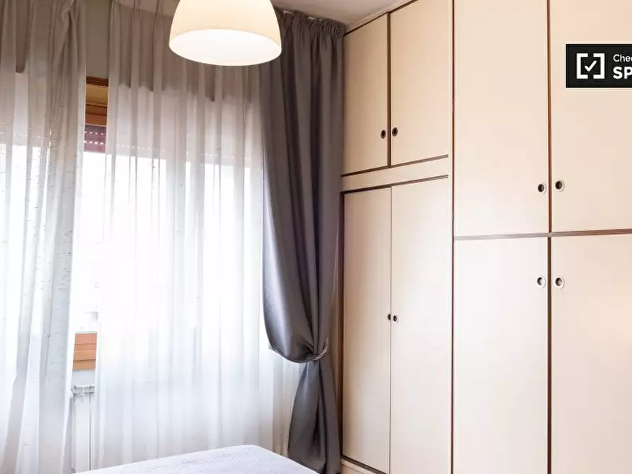 Immagine 4 di Camera condivisa in affitto  in Via Gregorio VII a Roma