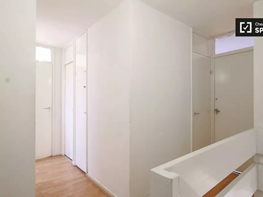 Immagine 12 di Camera condivisa in affitto  in Jubilee Street a Poplar