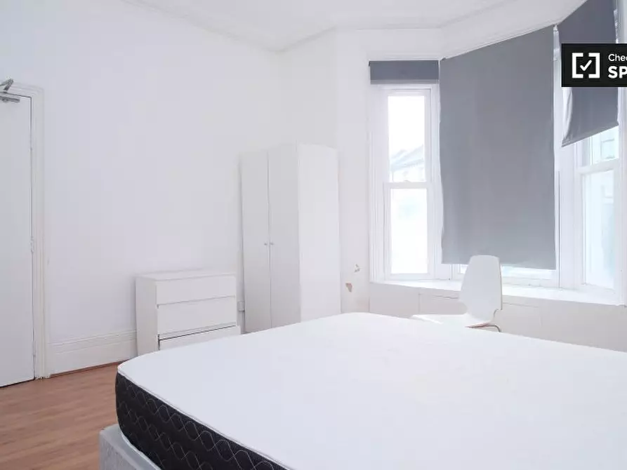 Immagine 5 di Camera condivisa in affitto  in Hornsey Park Road a Tottenham