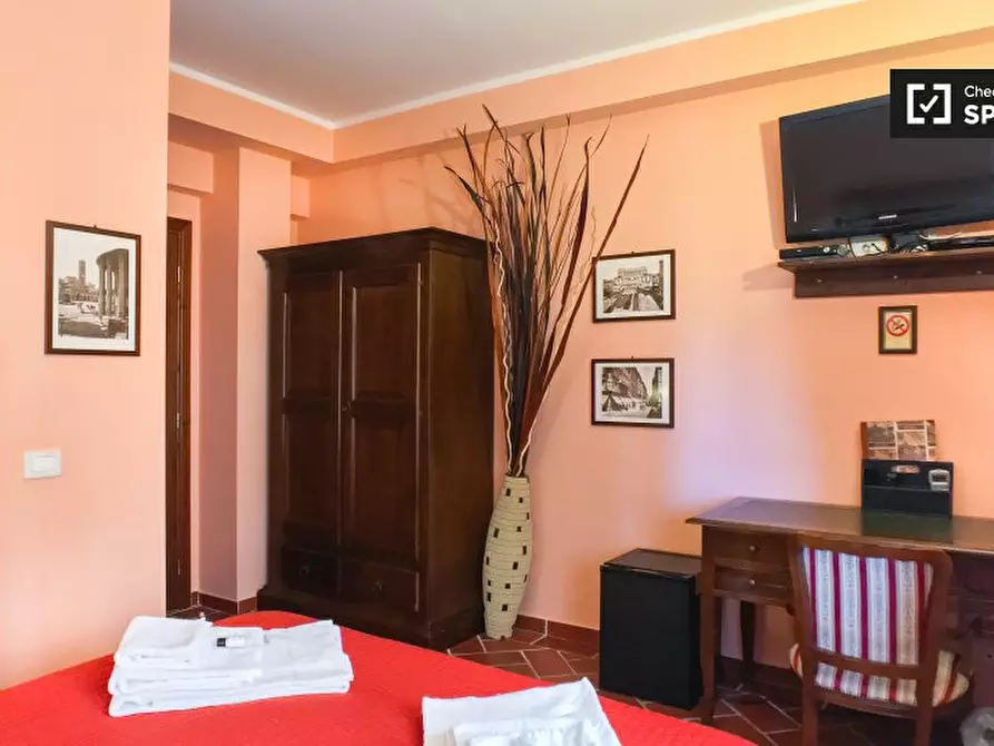 Immagine 9 di Camera condivisa in affitto  in Via Cincinnato, 00175 Roma RM, Italy a Roma