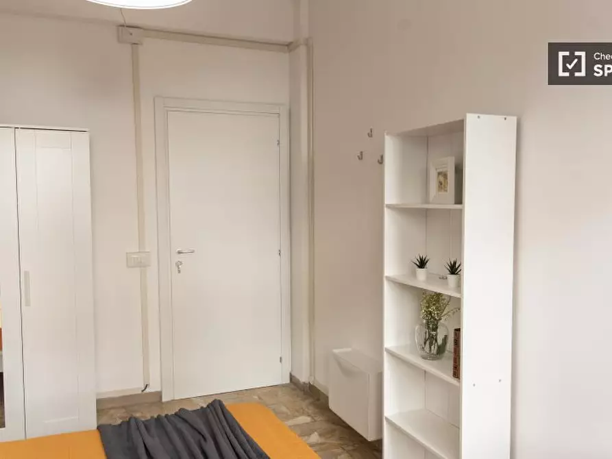 Immagine 3 di Camera condivisa in affitto  in Lungotevere di Pietra Papa a Roma