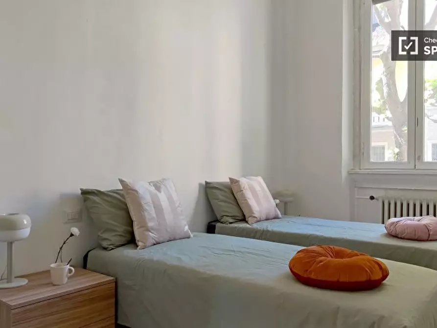 Immagine 5 di Appartamento in affitto  in Via dei Panigarola a Milano