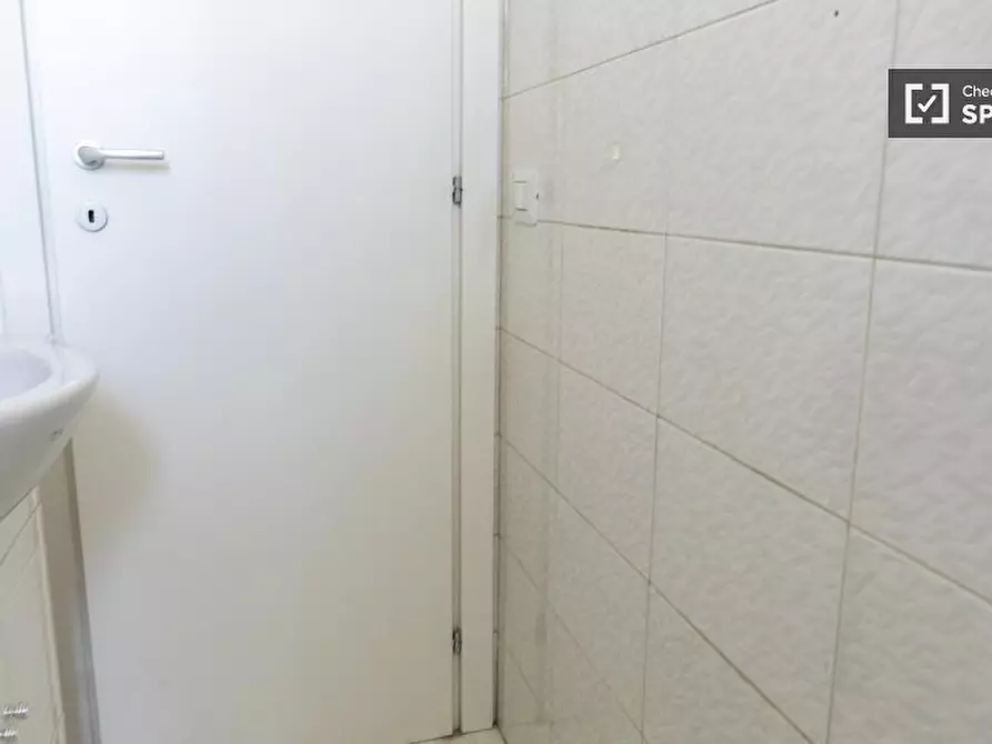 Immagine 5 di Appartamento in affitto  in Via Giovanni Branca a Roma