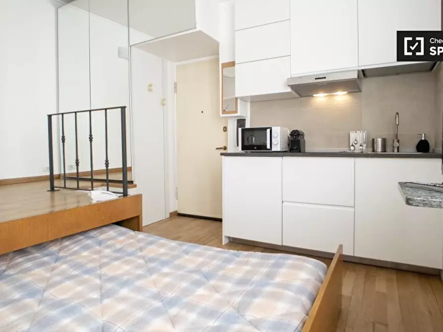 Immagine 2 di Ufficio in affitto  in Via Olona, 20123 Milano MI, Italy a Milano