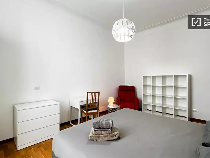 Immagine 3 di Camera condivisa in affitto  in Via Carlo Valvassori Peroni a Milano