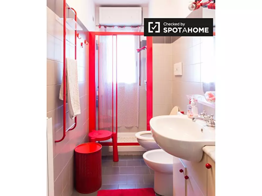 Immagine 18 di Camera condivisa in affitto  in Via Ugo la Malfa, 20128 Milano MI, Italy a Milano