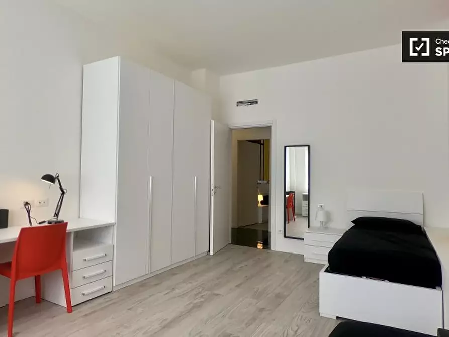 Immagine 2 di Camera condivisa in affitto  in Via Luigi Pasteur, 20127 Milano MI, Italy a Milano