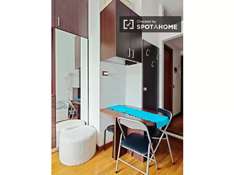 Immagine 4 di Ufficio in affitto  in Viale Umbria a Milano