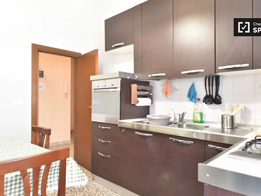 Immagine 7 di Camera condivisa in affitto  in Via dei Platani, 00172 Roma RM, Italy a Roma