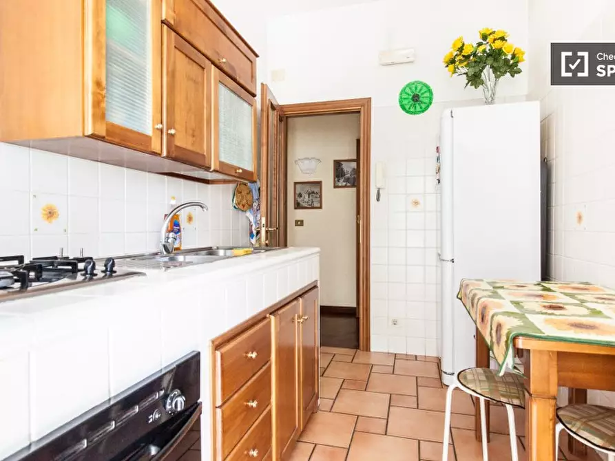 Immagine 7 di Camera condivisa in affitto  in Piazza Augusto Albini a Roma